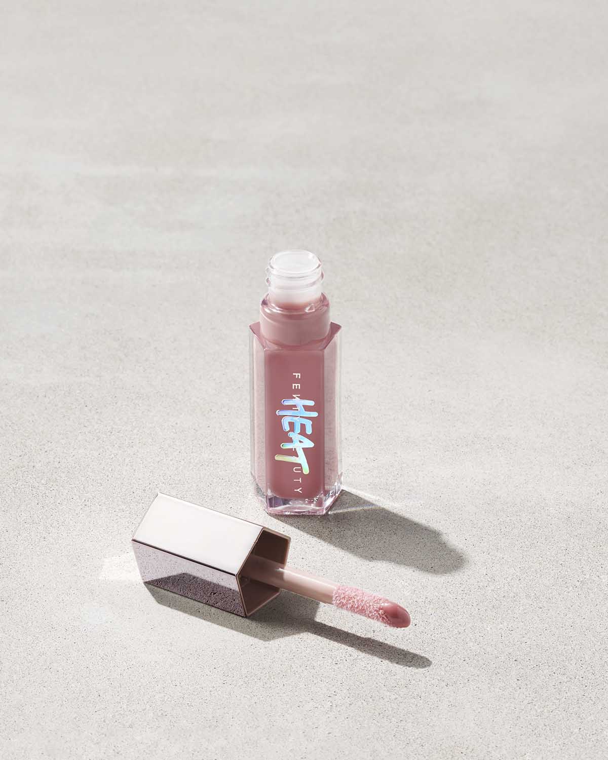 FENTY BEAUTY Gloss Bomb FUSSY HEAT 02